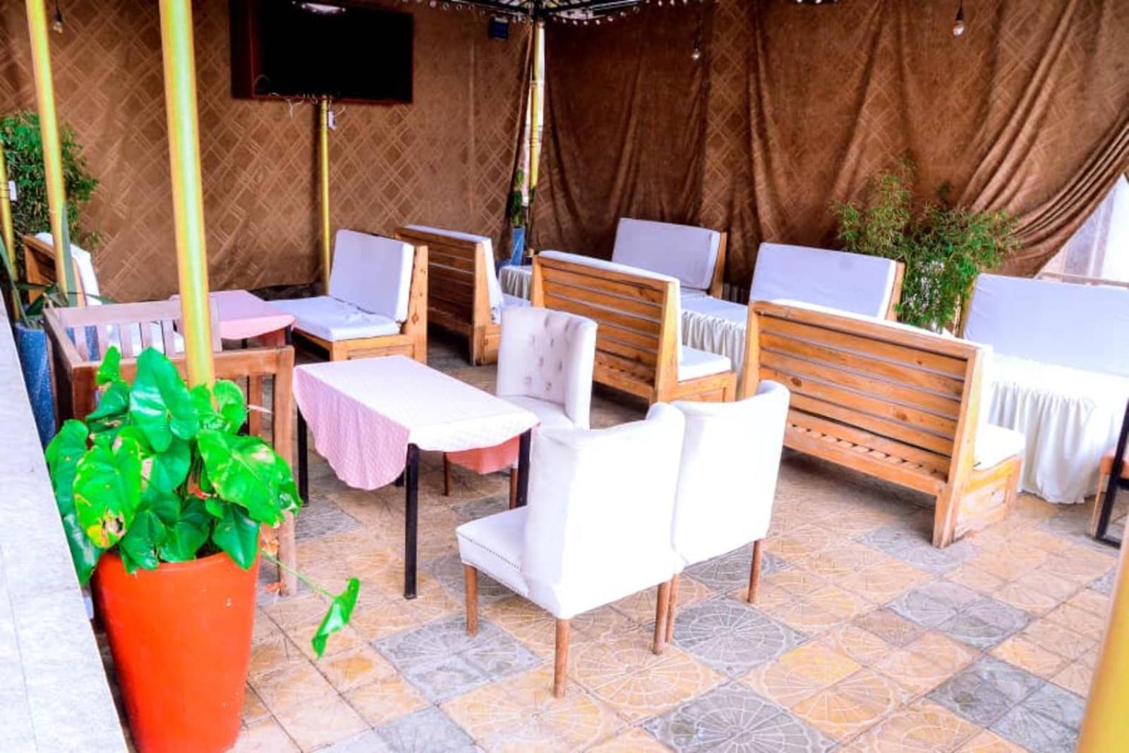 The Keza Hotel And Apartments Kigali Esterno foto